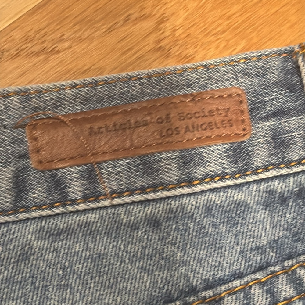 Articles of Society, Women’s Jean Shorts, Distressed, Great Condition! Size 28 - Picture 10 of 11